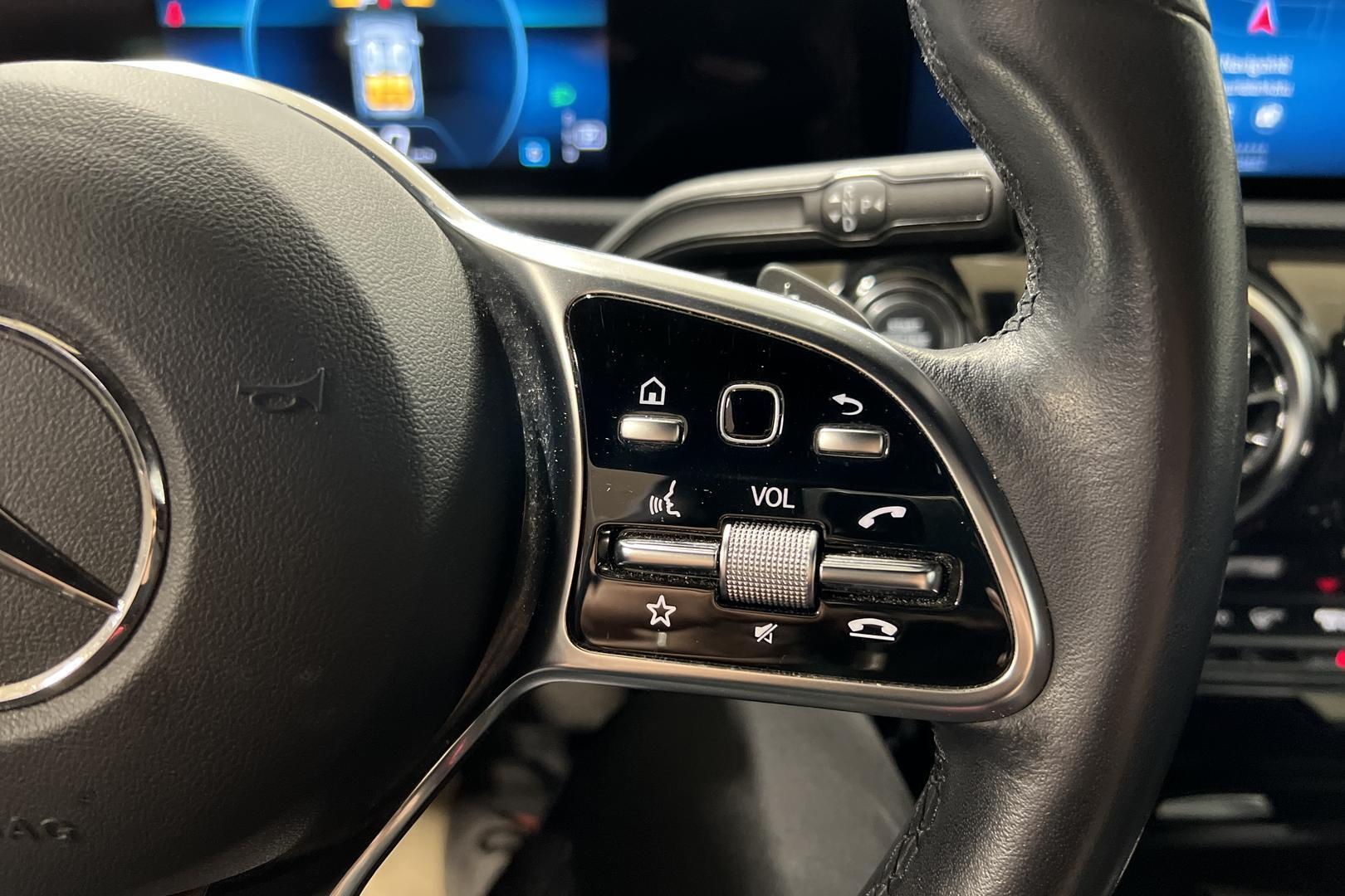 MERCEDES-BENZ CLA 2019