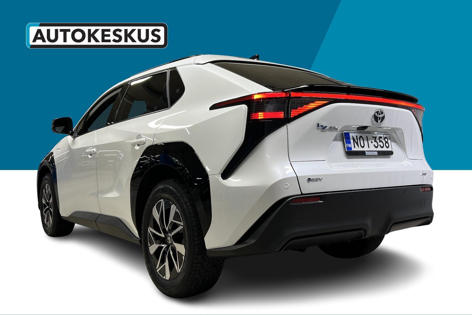 TOYOTA bZ4X 2025