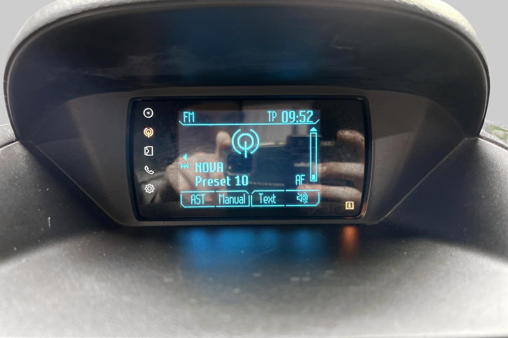 FORD Tourneo Courier 2015