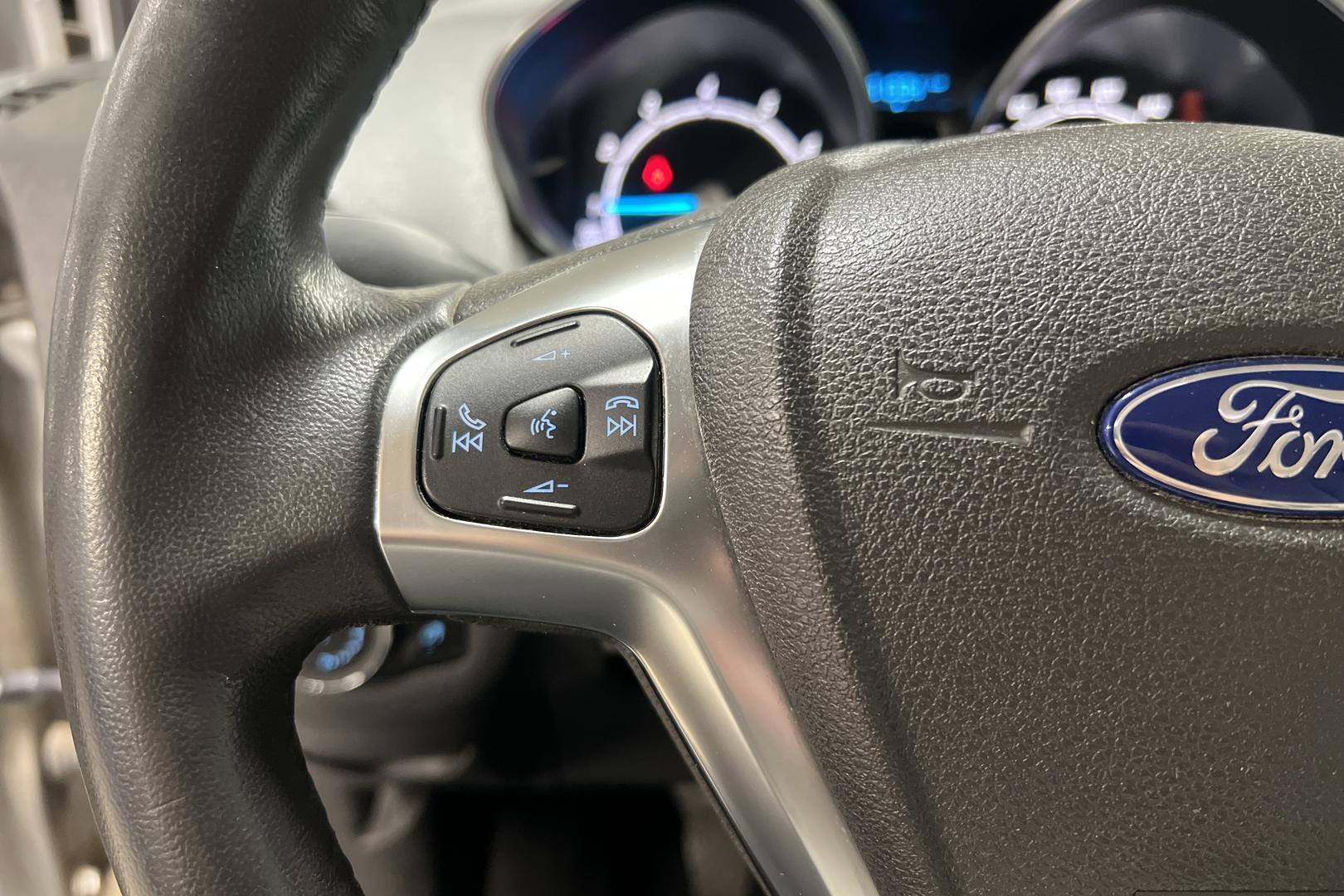 FORD Tourneo Courier 2015