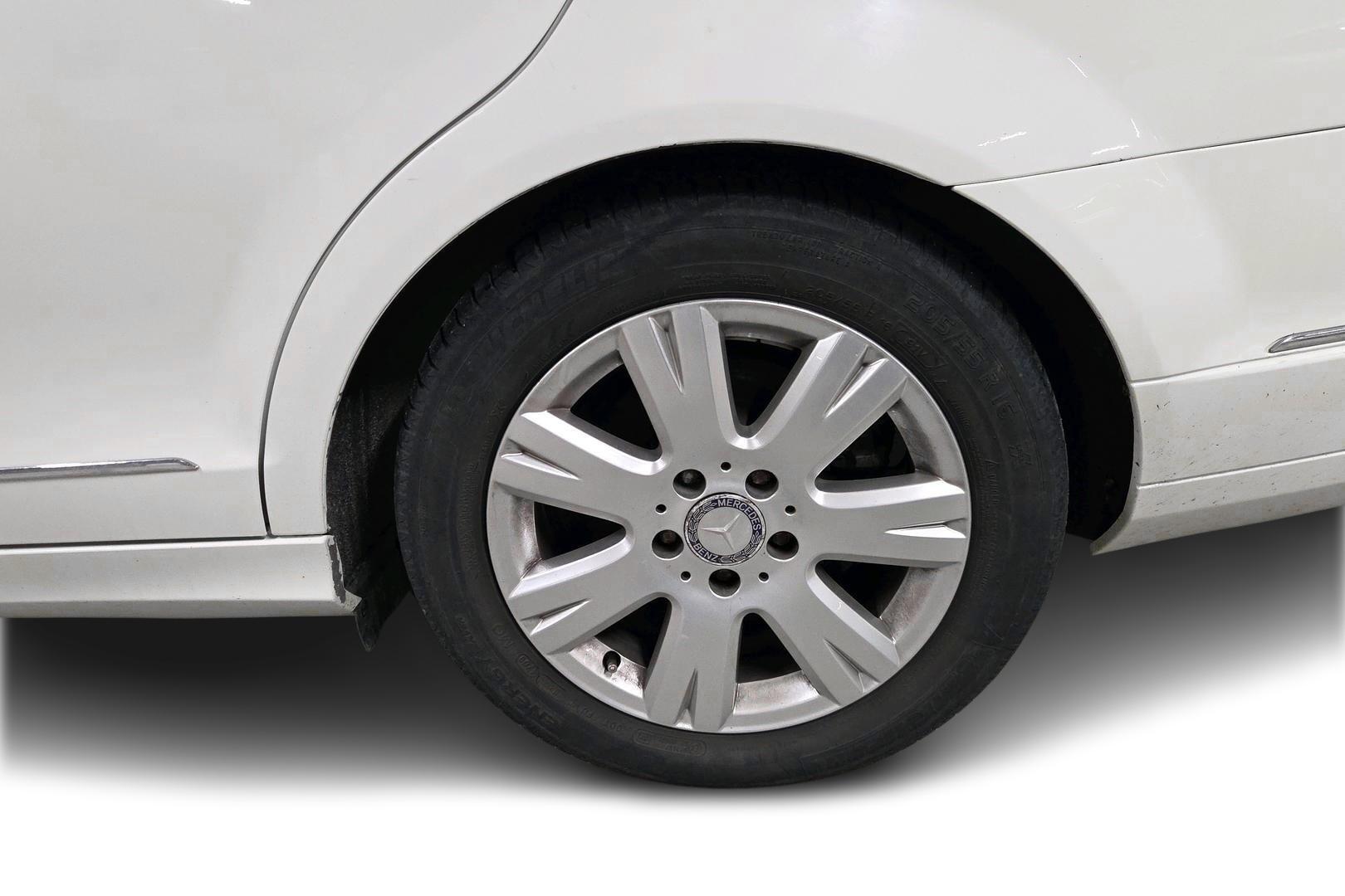 MERCEDES-BENZ C 2010