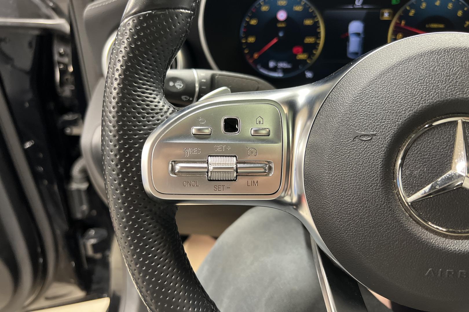 MERCEDES-BENZ GLC 2022