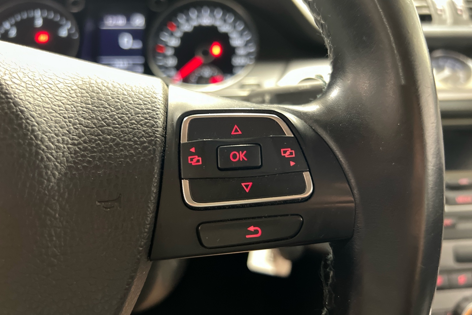 VOLKSWAGEN Passat 2013