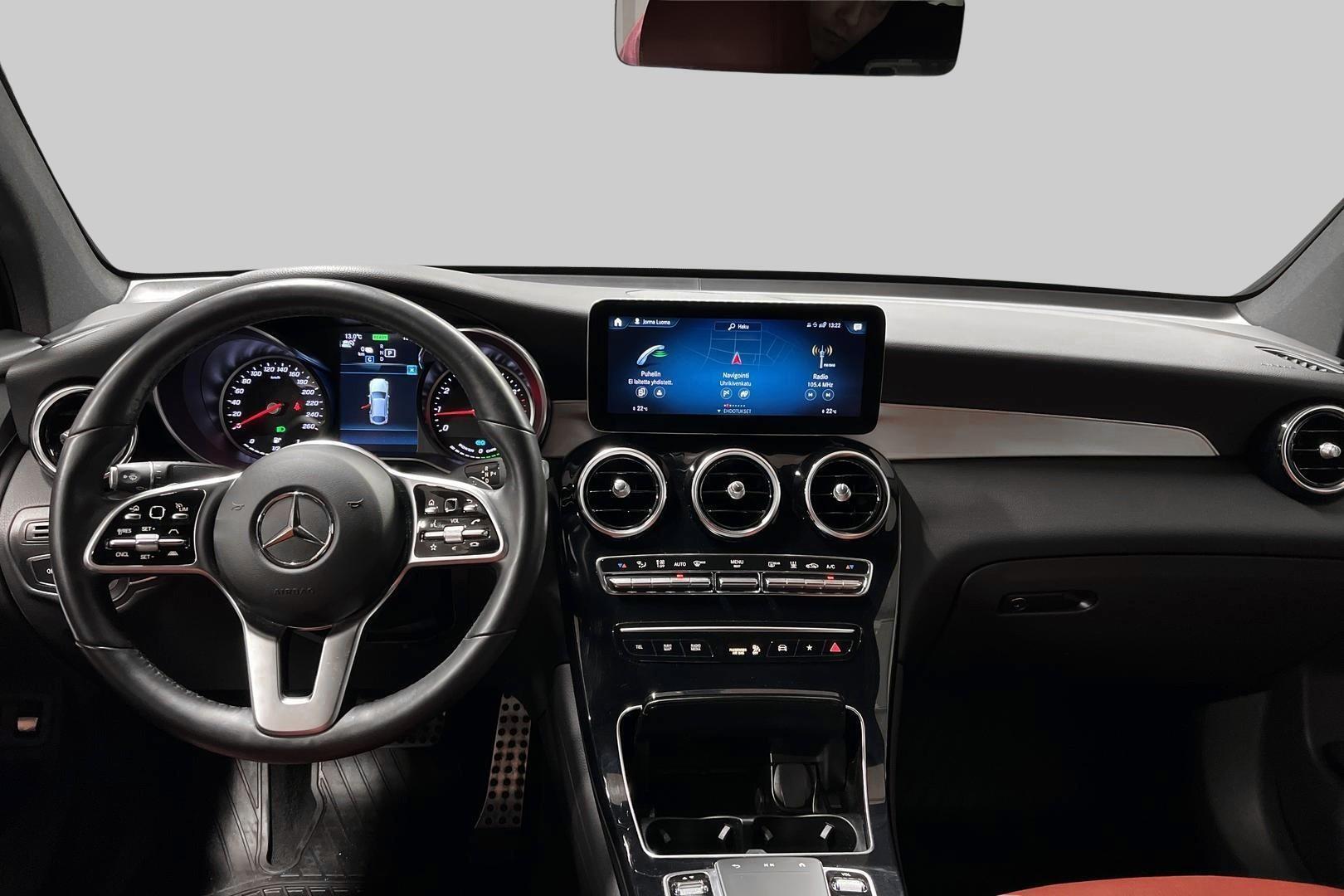 MERCEDES-BENZ GLC 2022