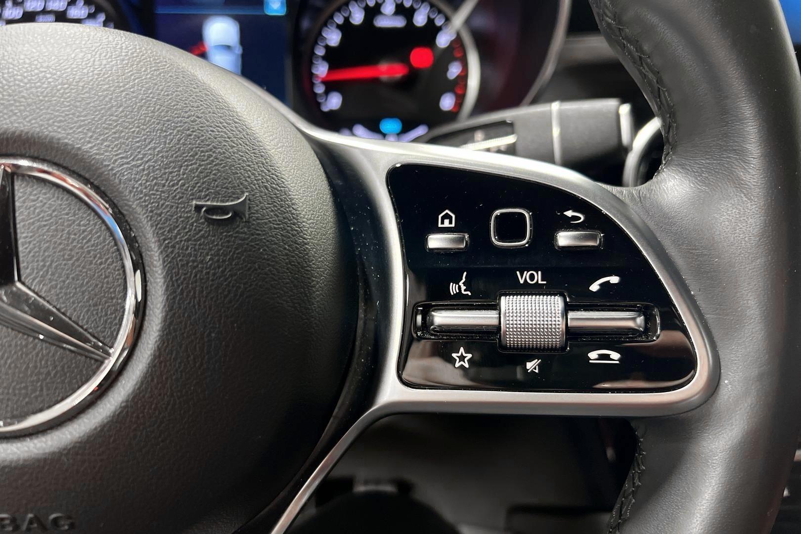 MERCEDES-BENZ GLC 2022