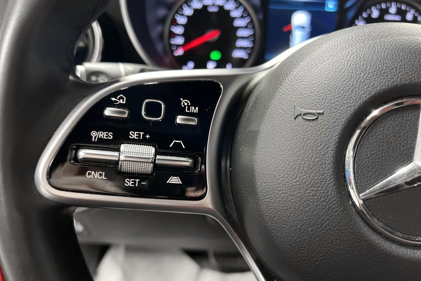 MERCEDES-BENZ GLC 2022