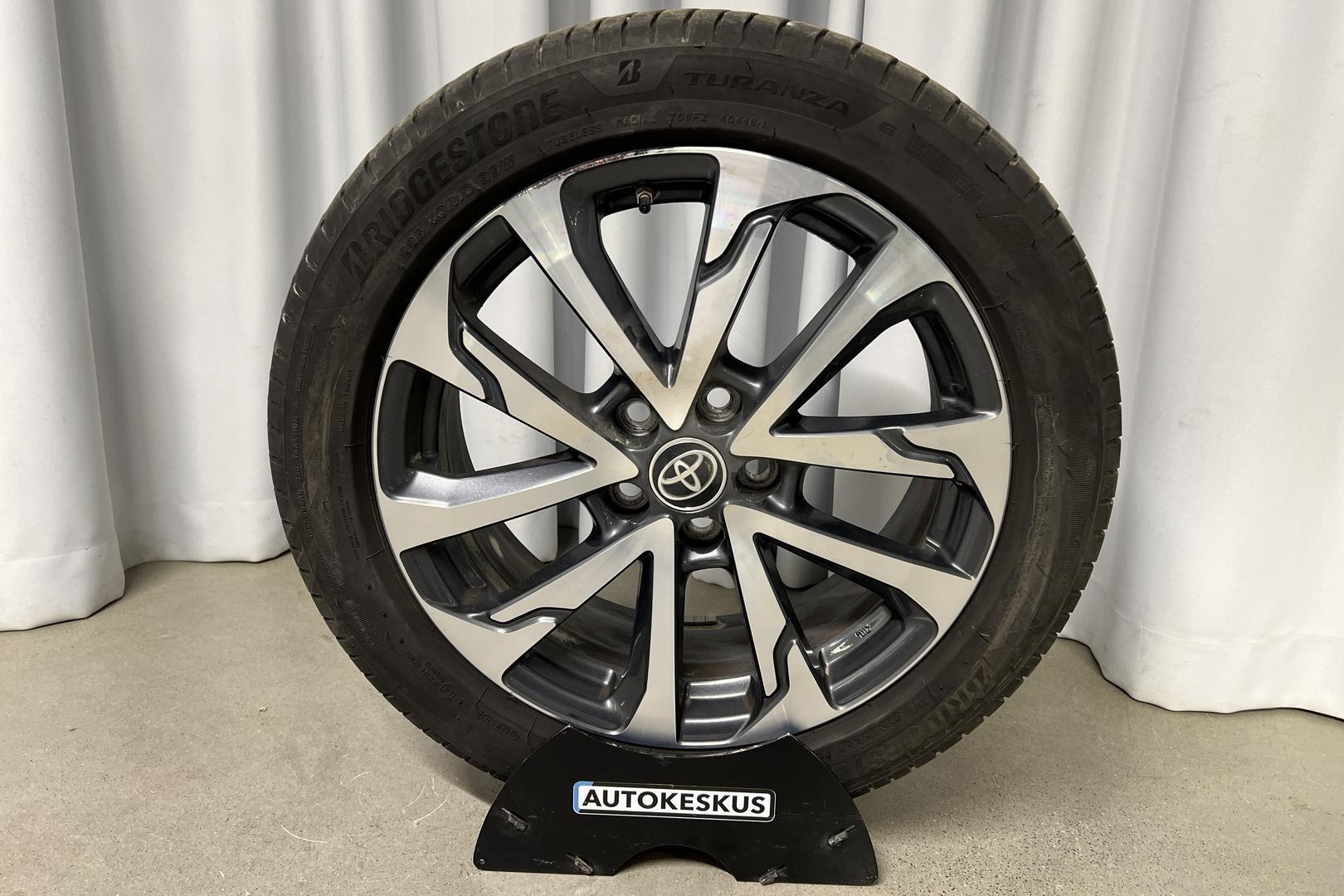 TOYOTA Corolla Cross 2023