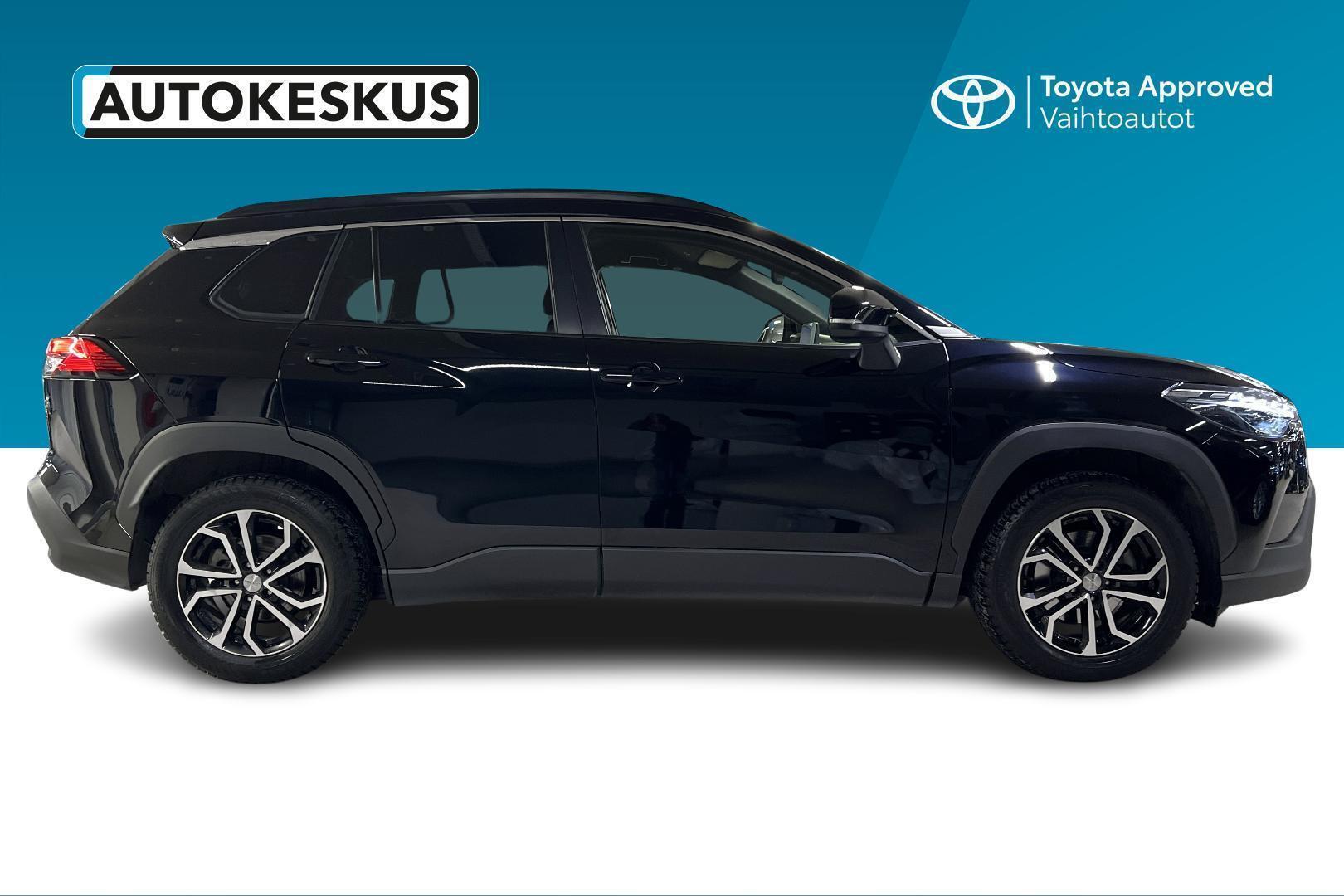 TOYOTA Corolla Cross 2023