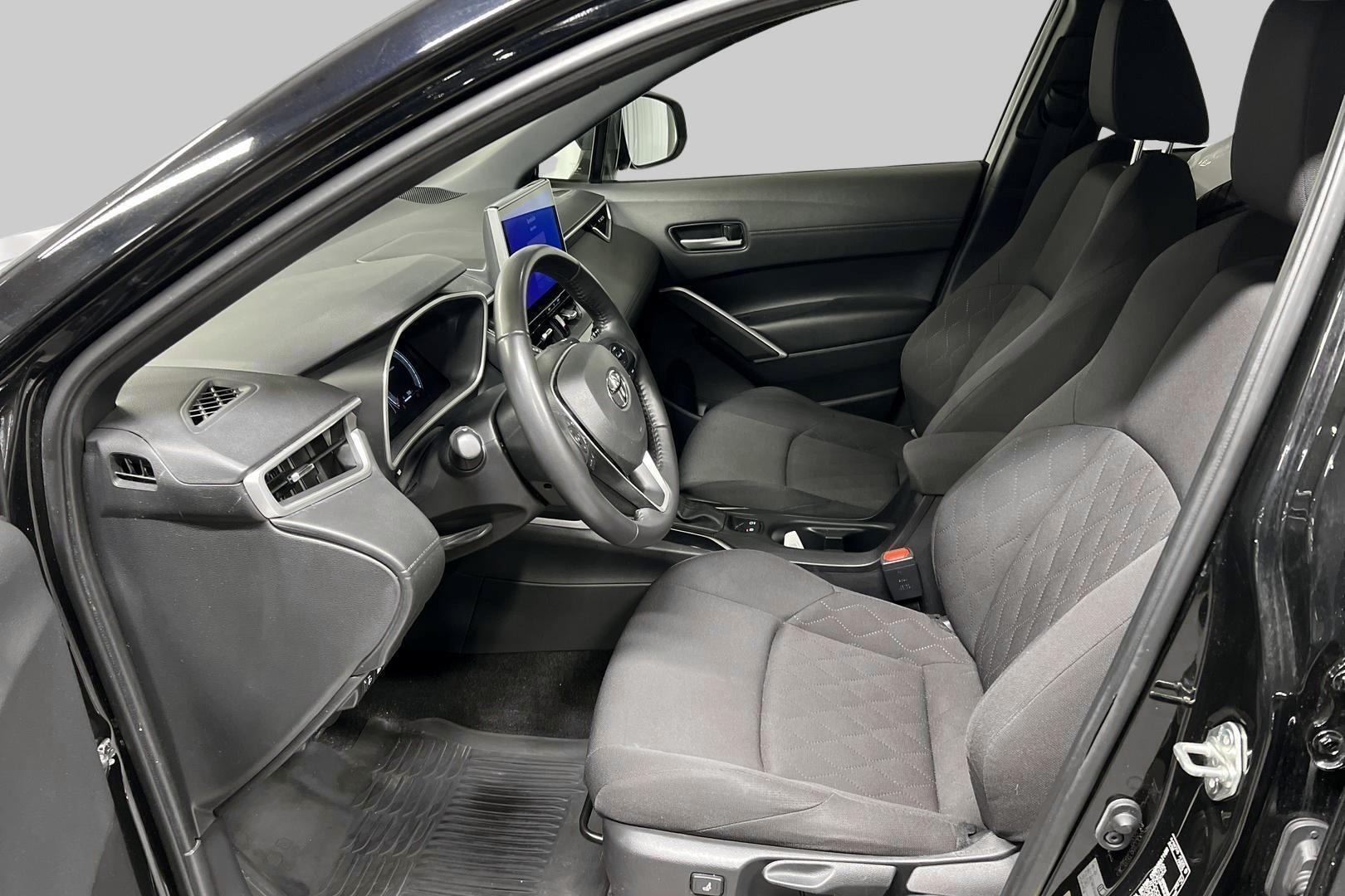 TOYOTA Corolla Cross 2023