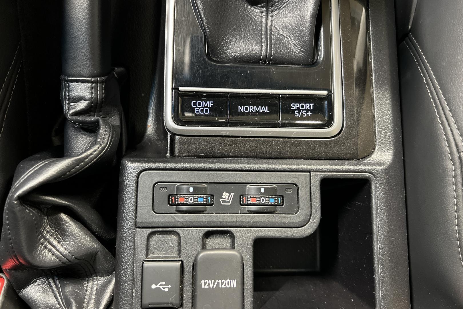 TOYOTA Land Cruiser 2021