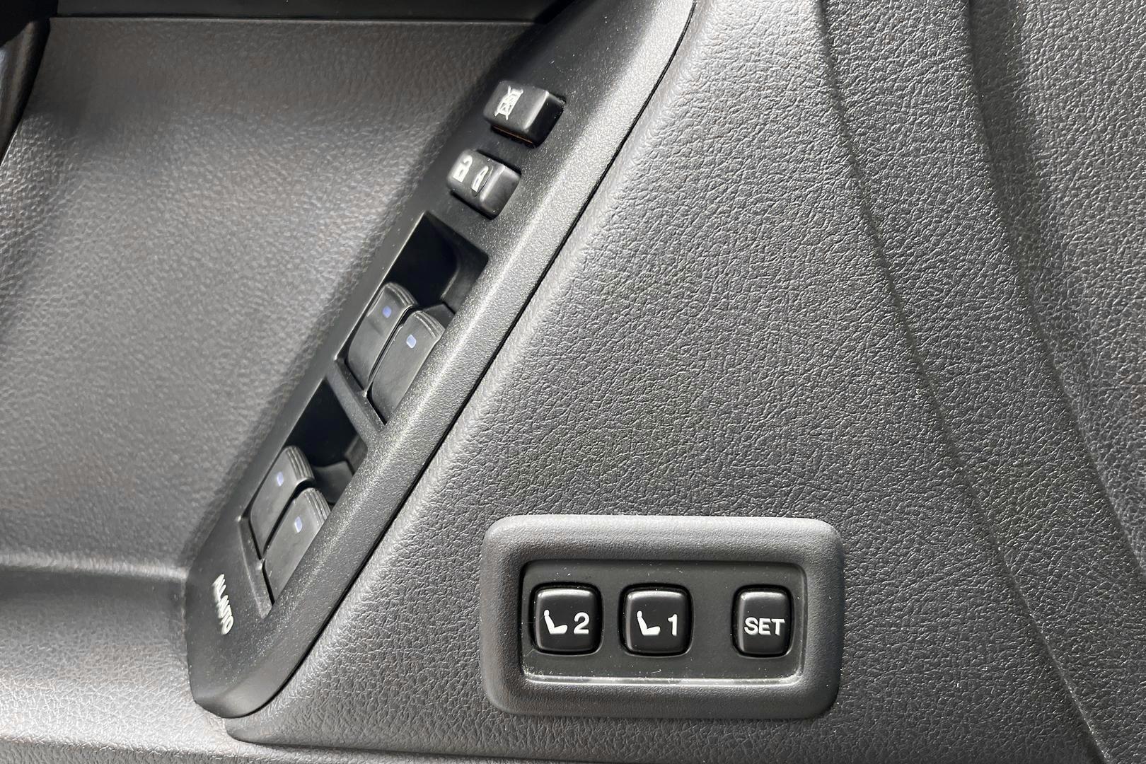 TOYOTA Land Cruiser 2021