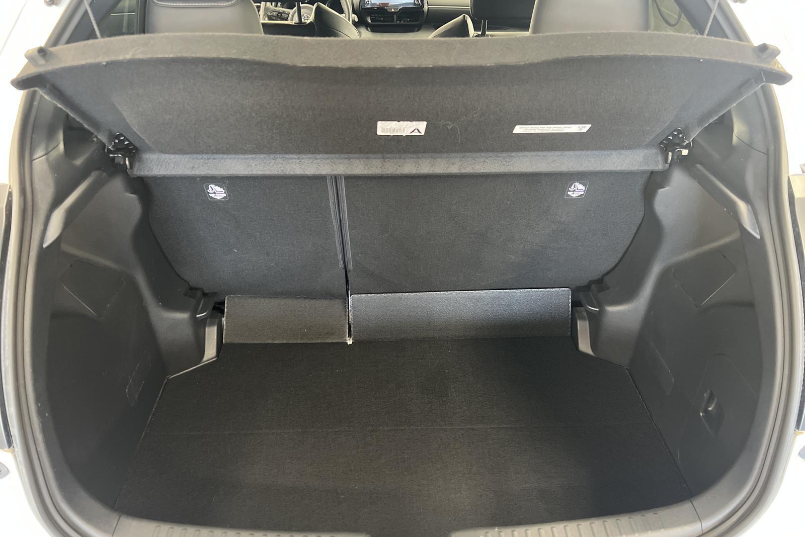 TOYOTA Yaris 2021