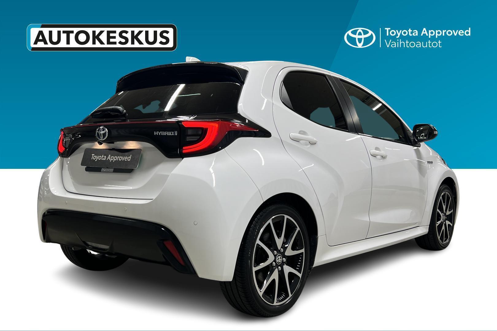 TOYOTA Yaris 2021