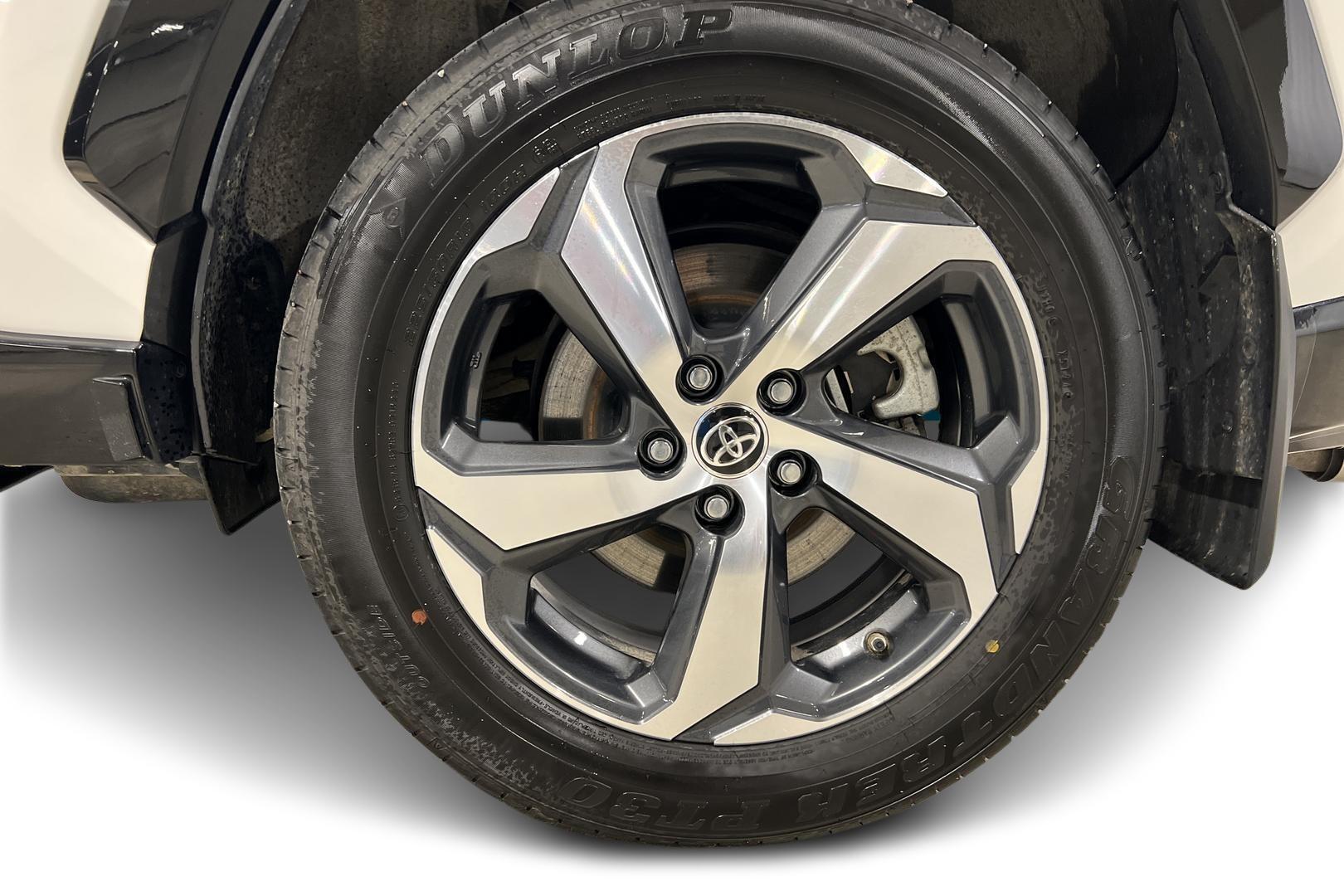 TOYOTA RAV4 Plug-in 13