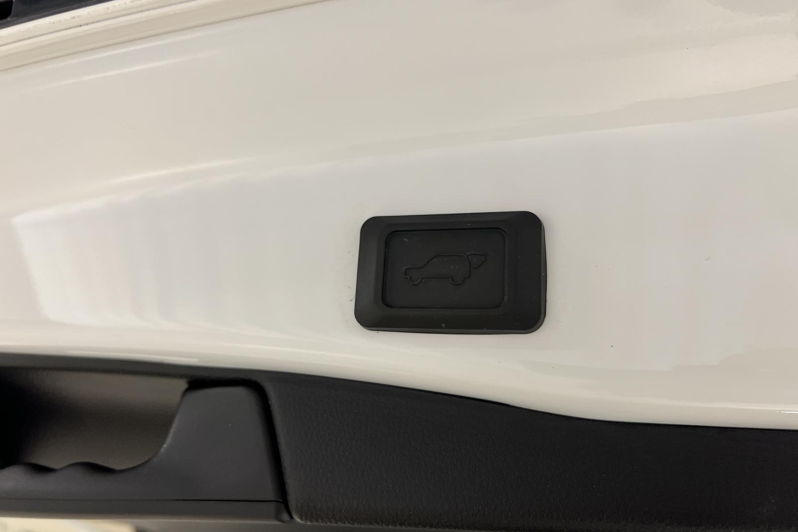 TOYOTA RAV4 Plug-in 22