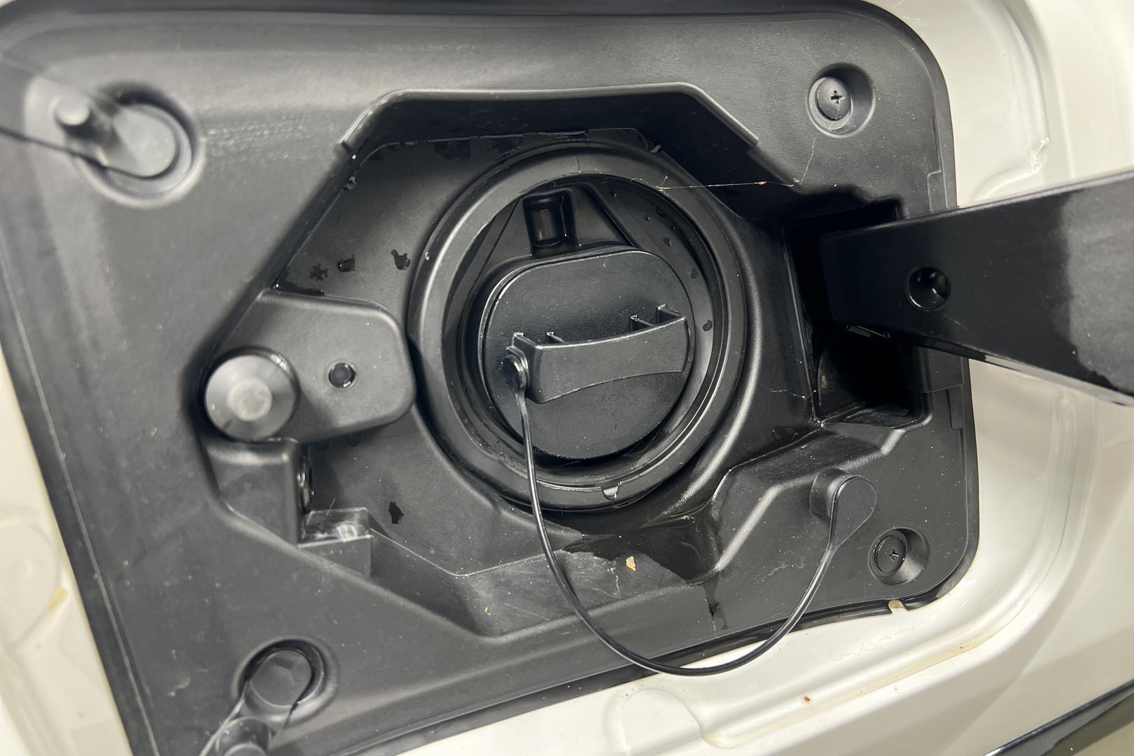TOYOTA RAV4 Plug-in 23