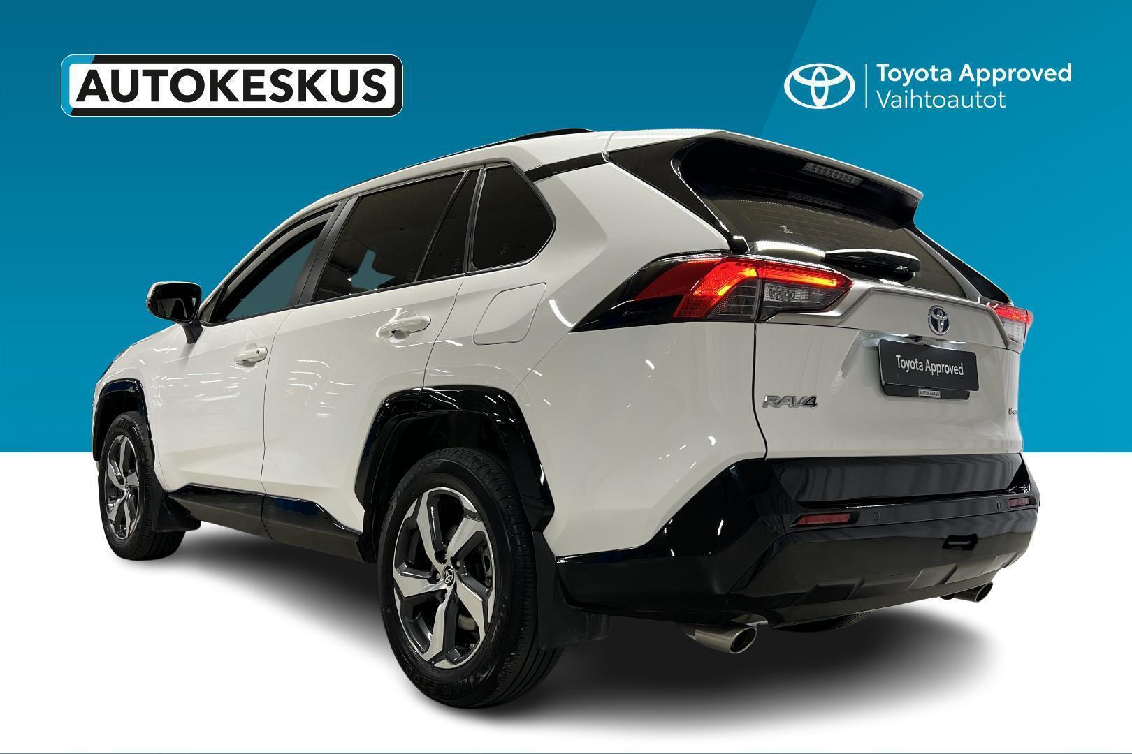 TOYOTA RAV4 Plug-in 7