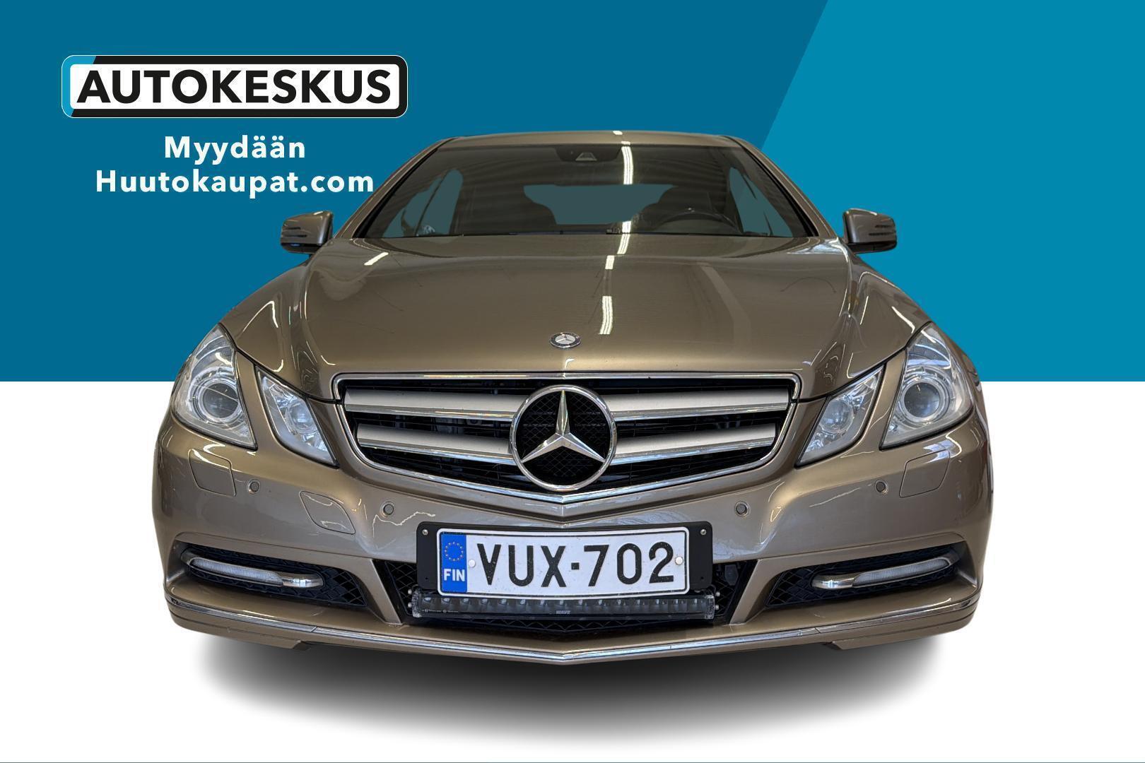 MERCEDES-BENZ E 2012