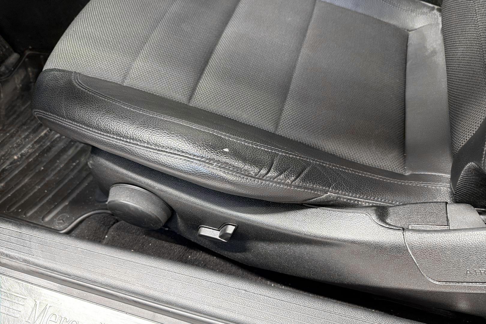 MERCEDES-BENZ E 2012