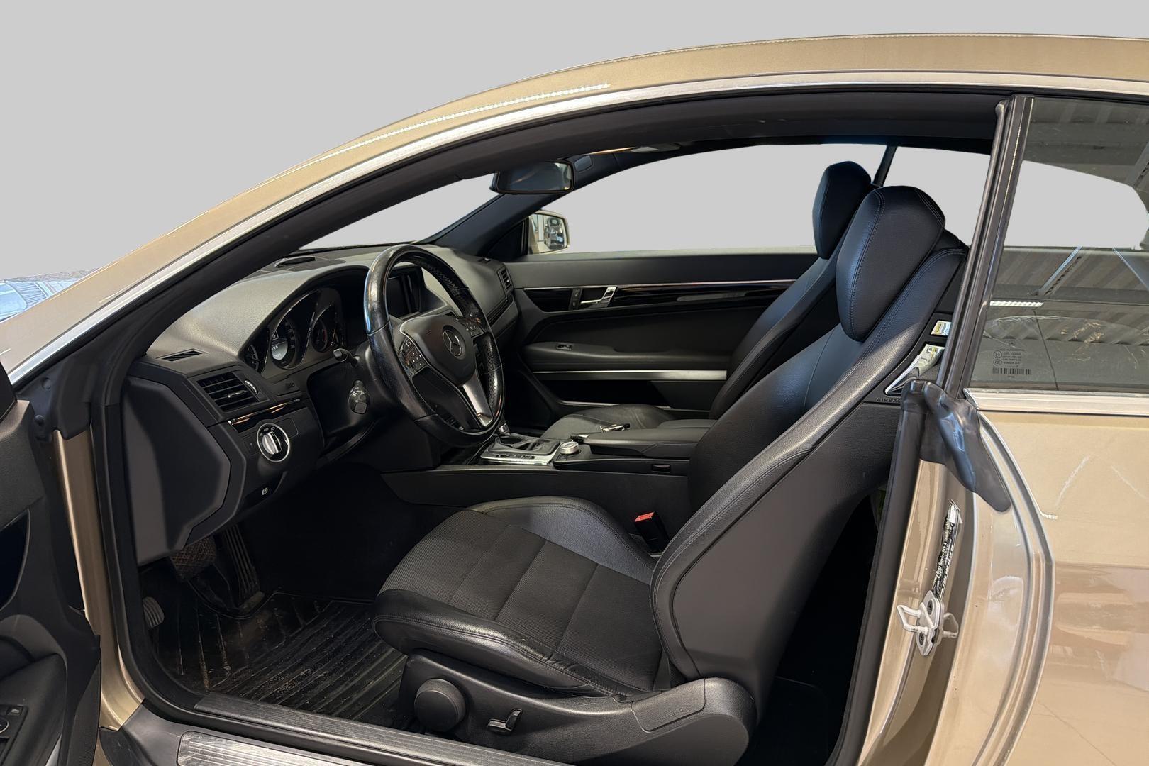 MERCEDES-BENZ E 2012