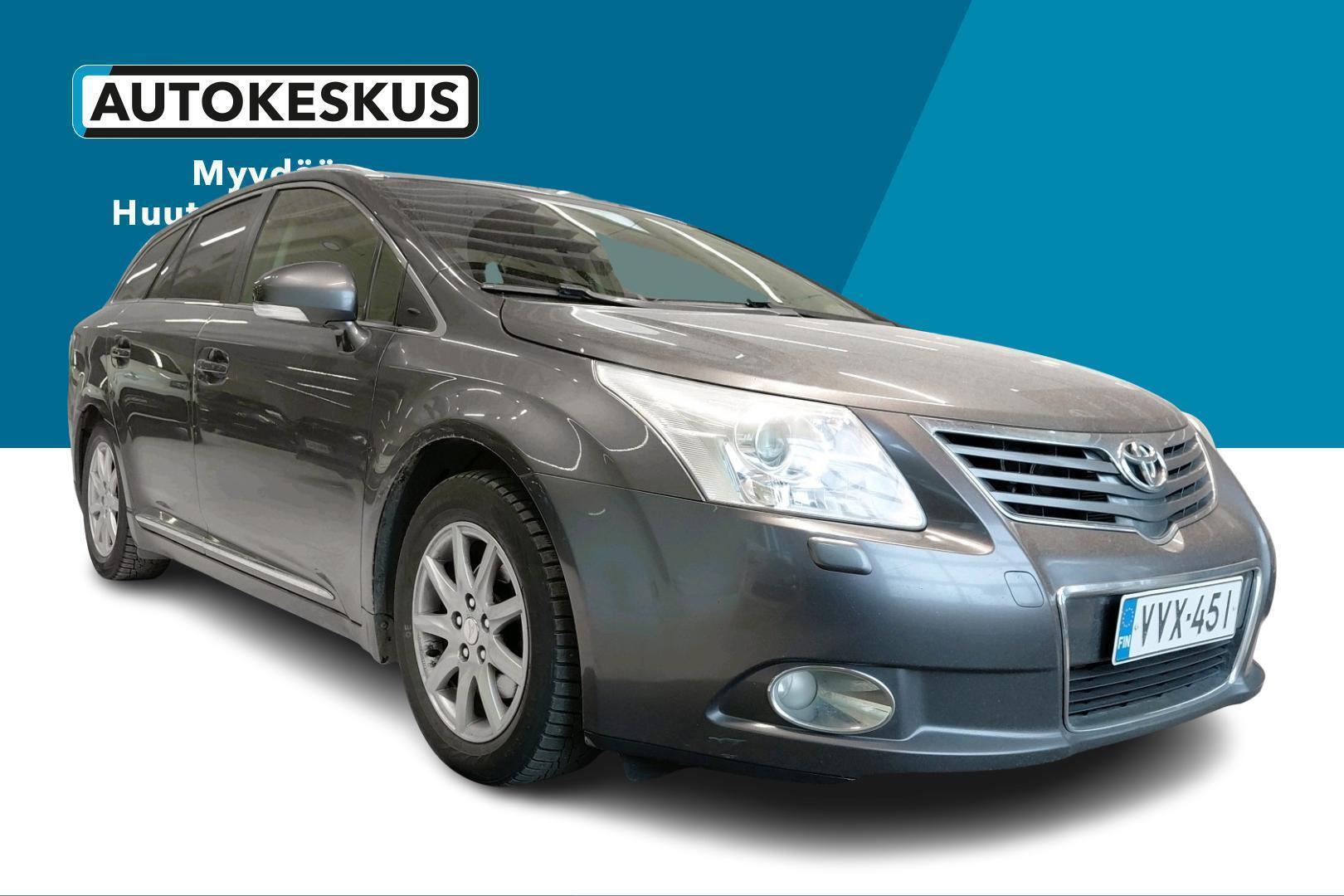 TOYOTA Avensis 2011