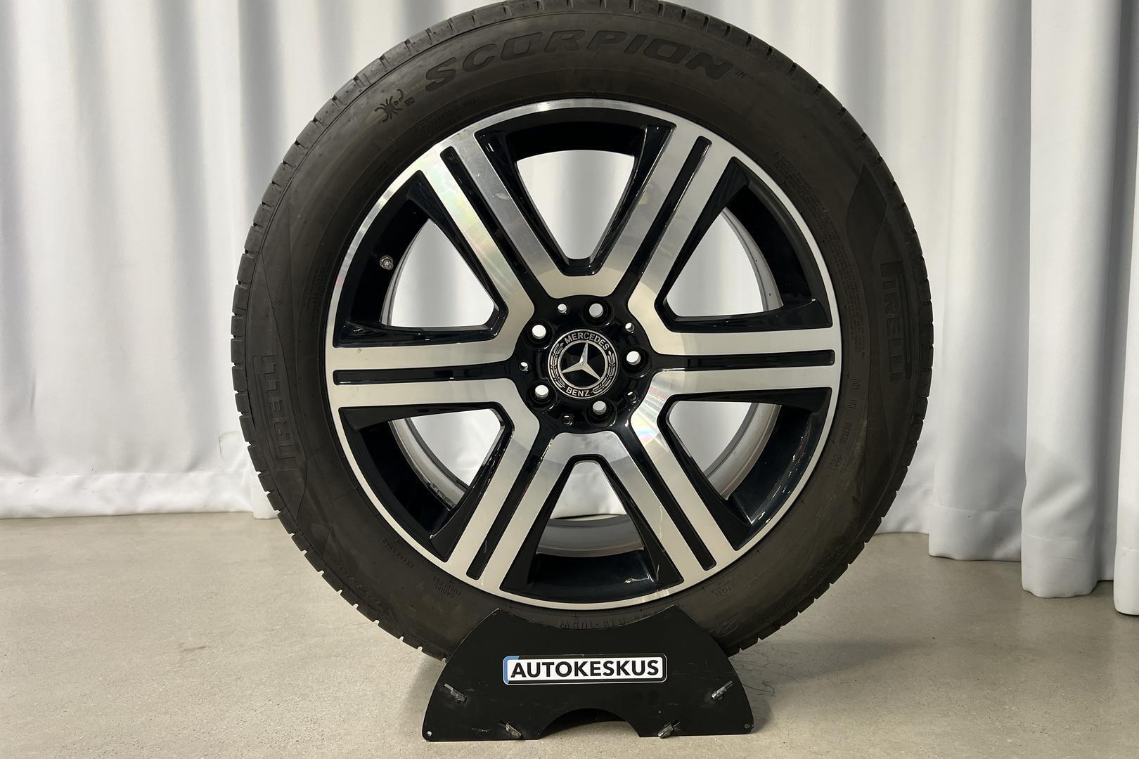 MERCEDES-BENZ GLC 2020