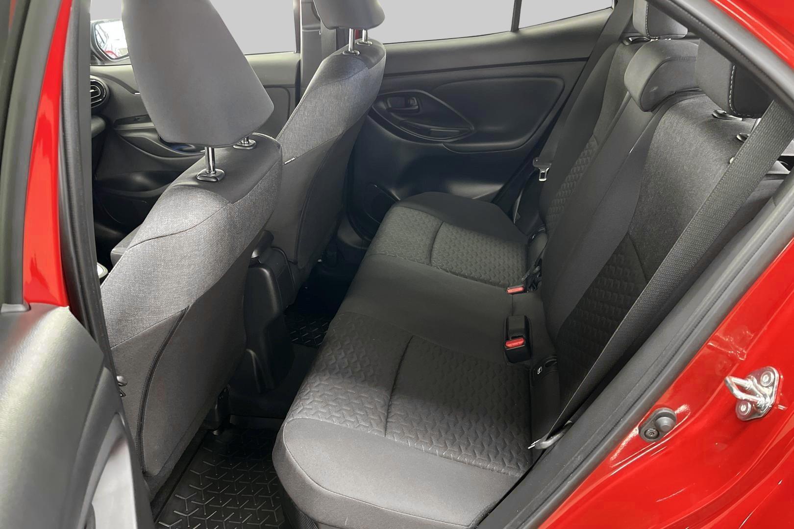 TOYOTA Yaris Cross 2024