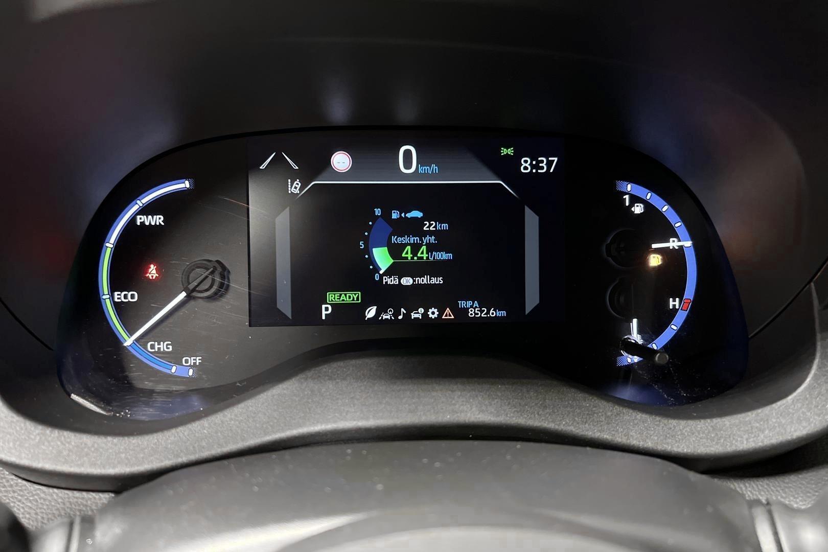 TOYOTA Yaris Cross 2024