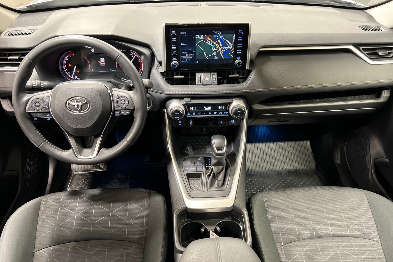 TOYOTA RAV4 2020