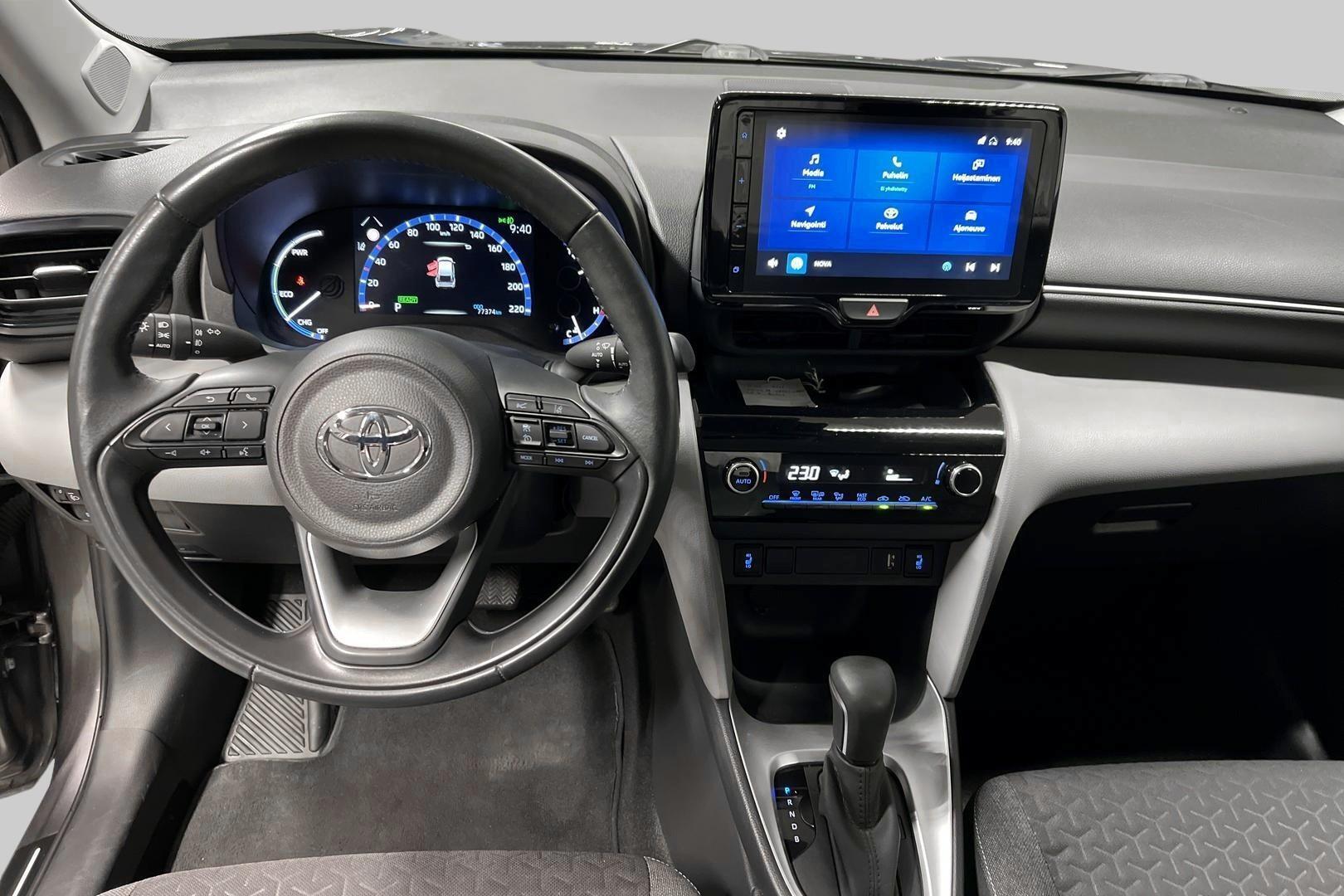 TOYOTA Yaris Cross 2022