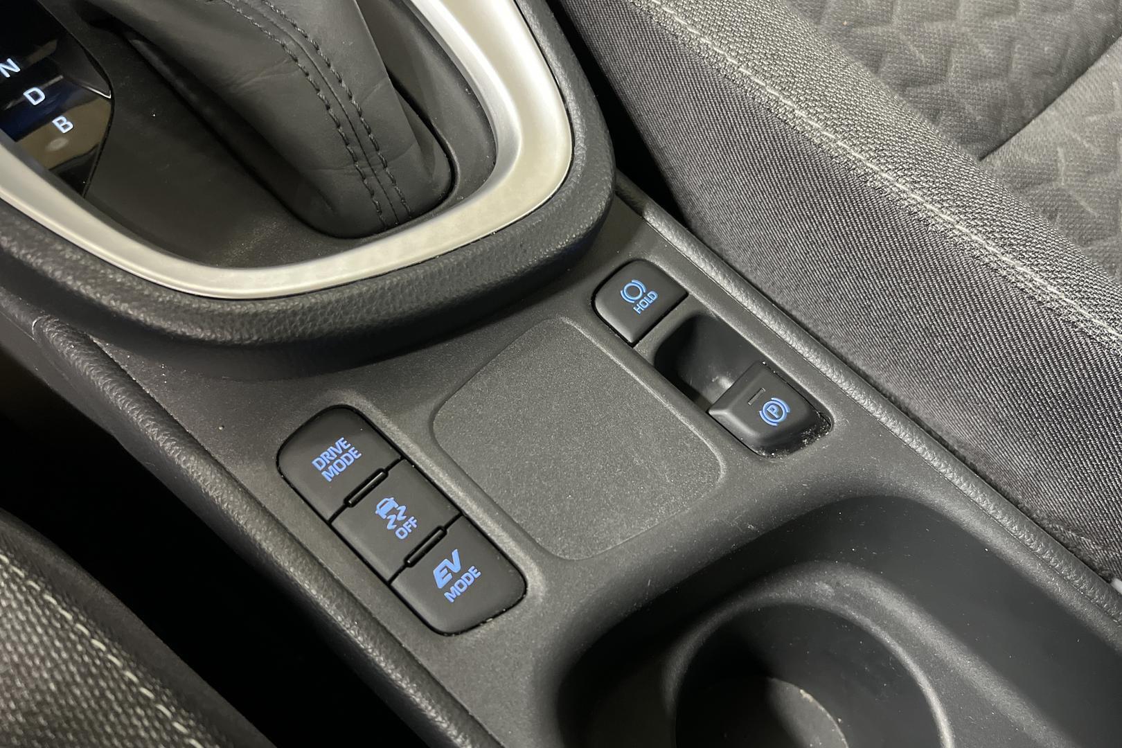 TOYOTA Yaris Cross 2022