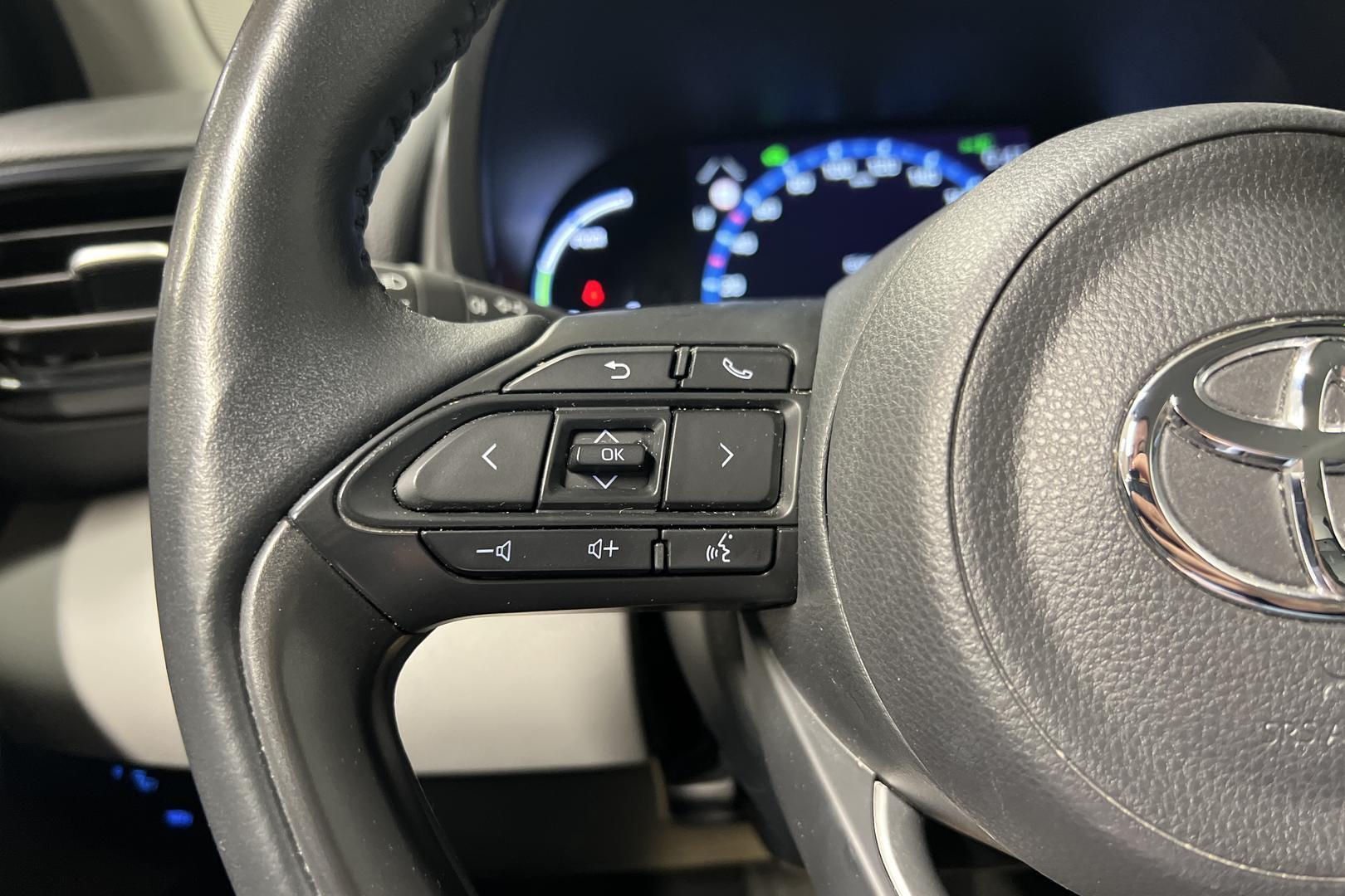 TOYOTA Yaris Cross 2022