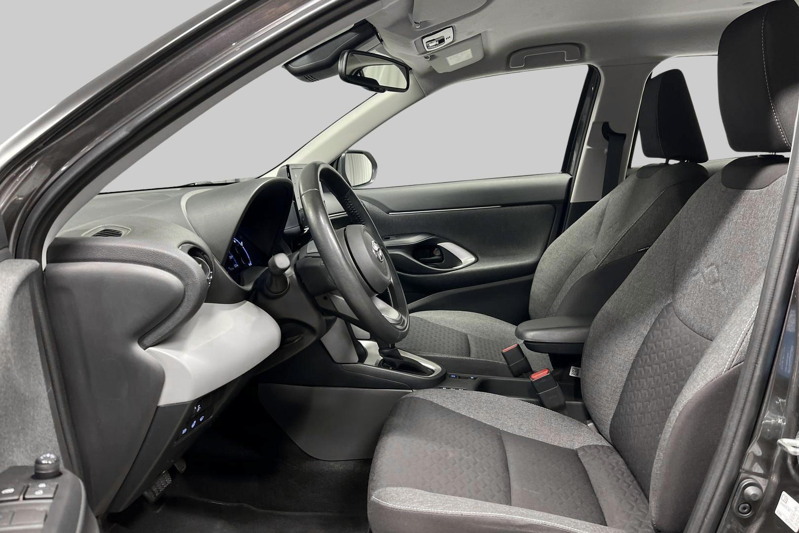 TOYOTA Yaris Cross 2022