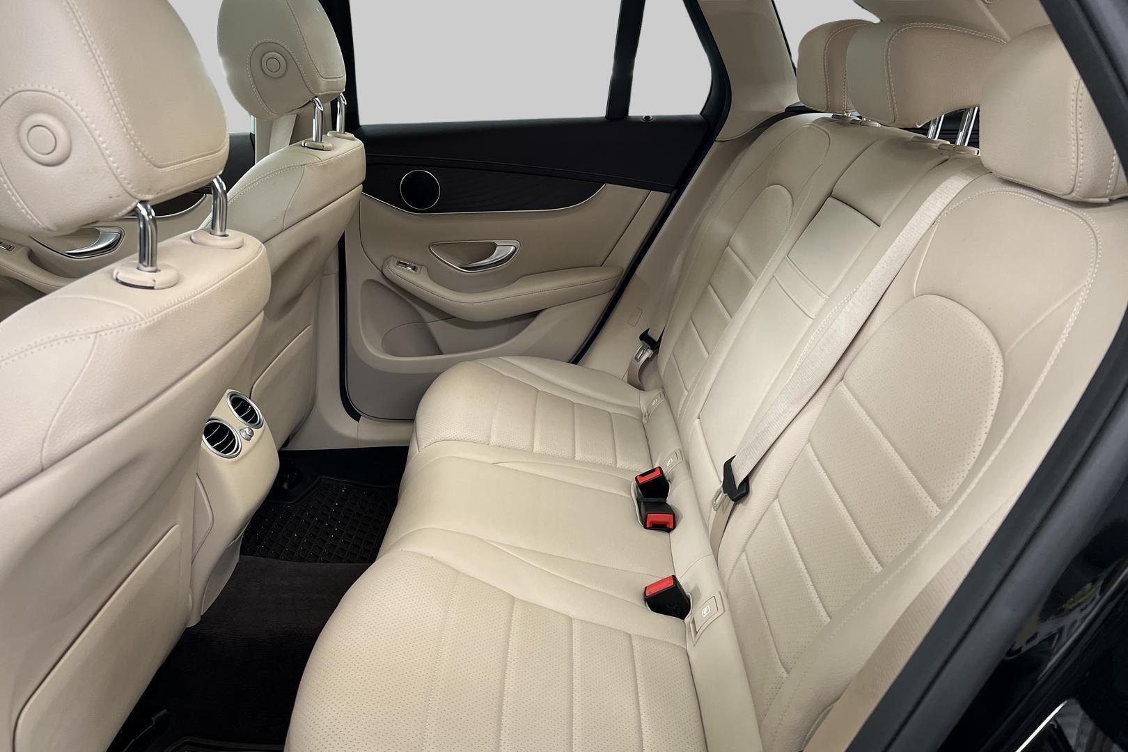 MERCEDES-BENZ GLC 2021