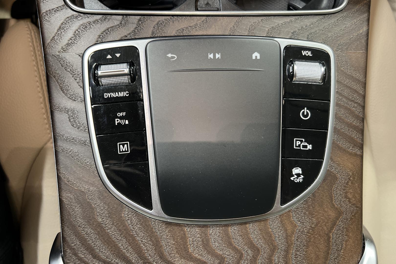 MERCEDES-BENZ GLC 2021