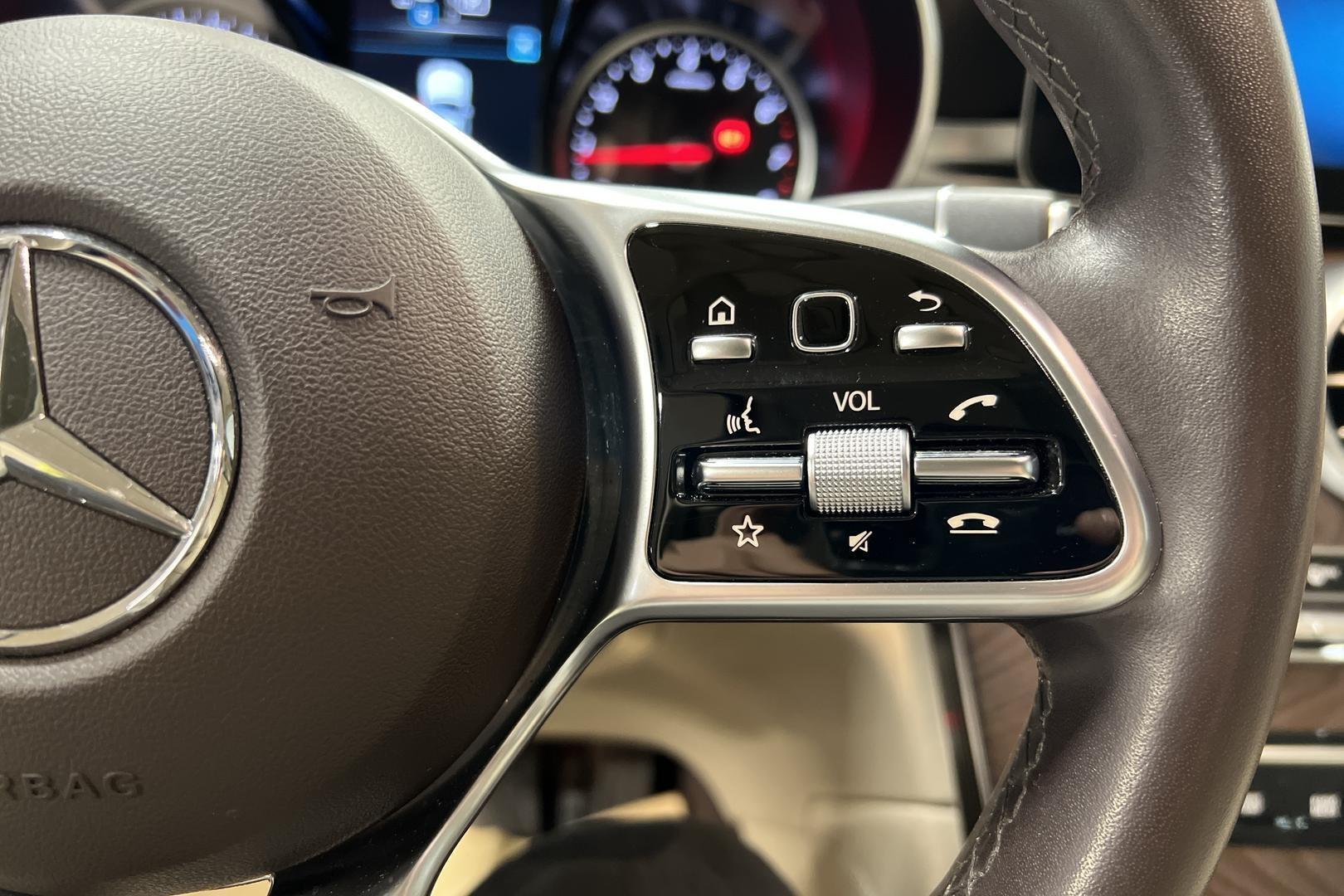 MERCEDES-BENZ GLC 2021