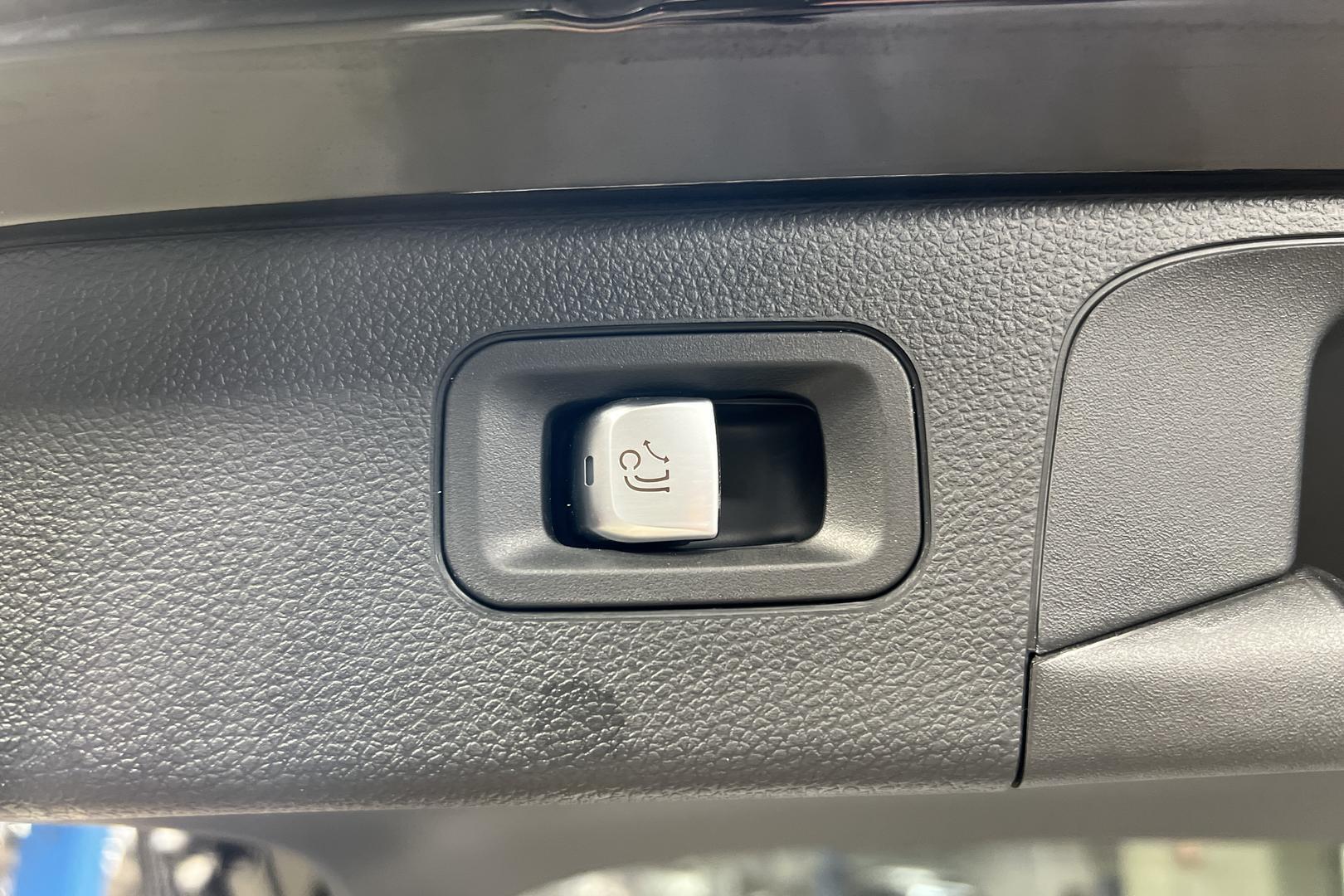 MERCEDES-BENZ GLC 2021