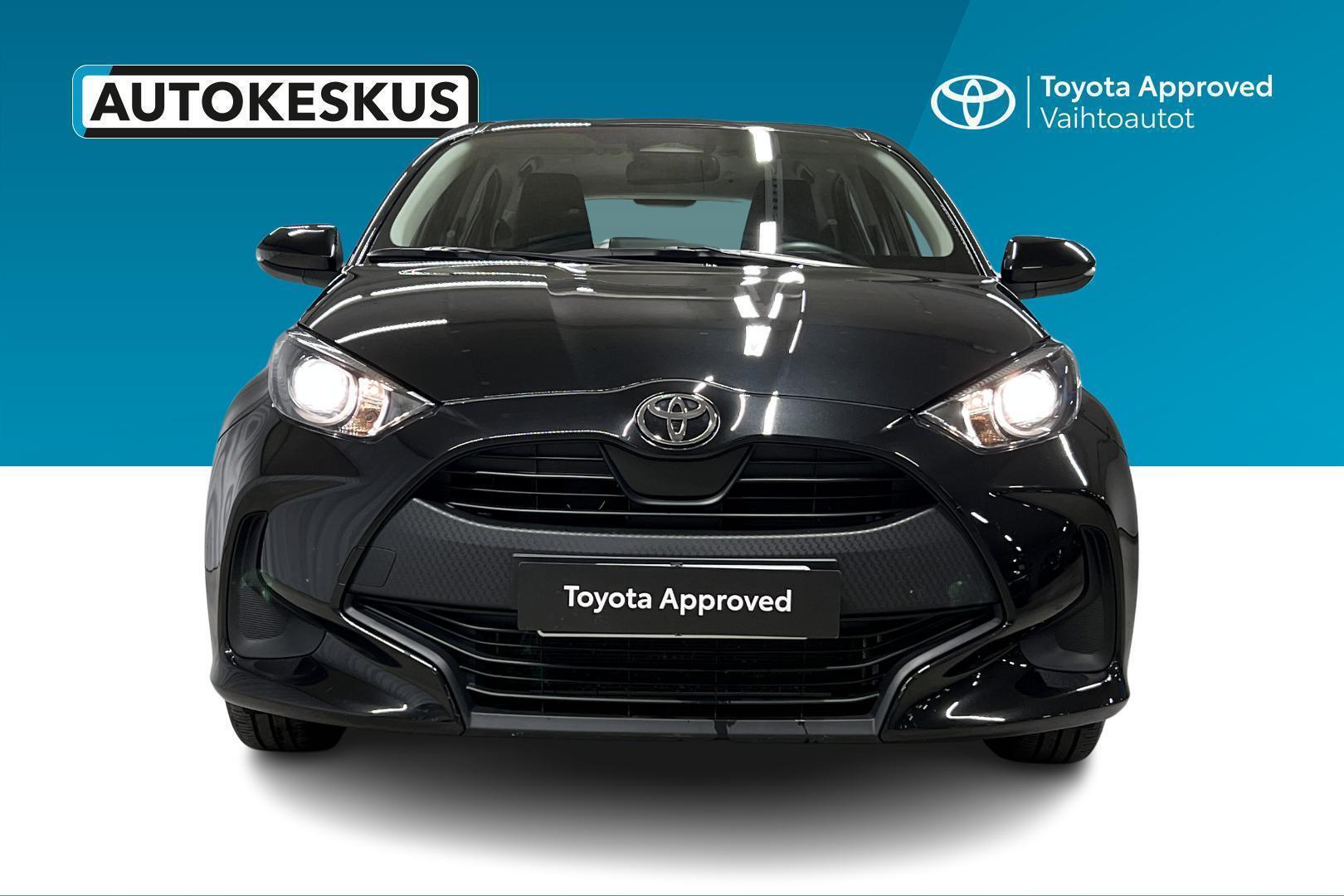 TOYOTA Yaris 2