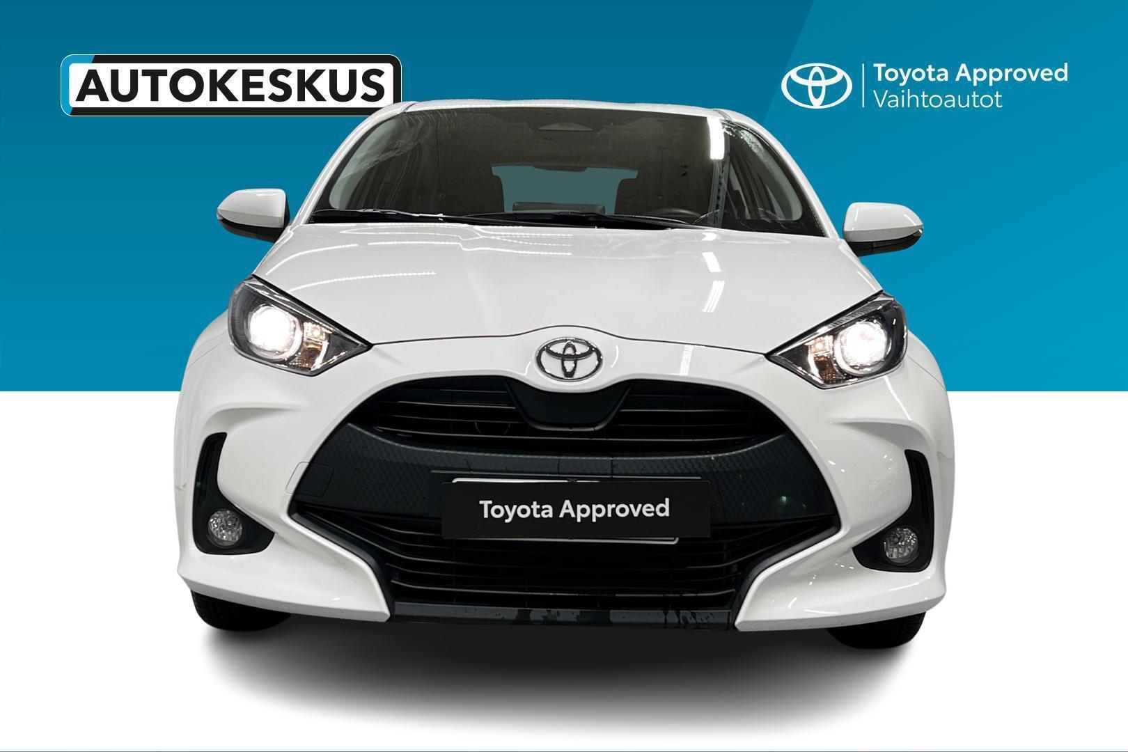 TOYOTA Yaris 2