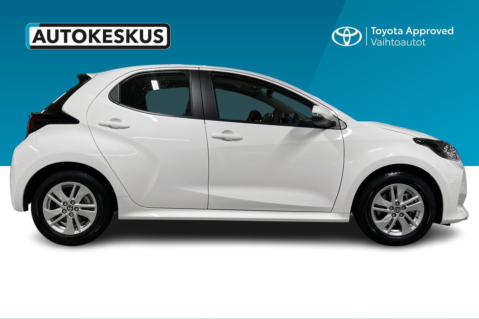 TOYOTA Yaris 4