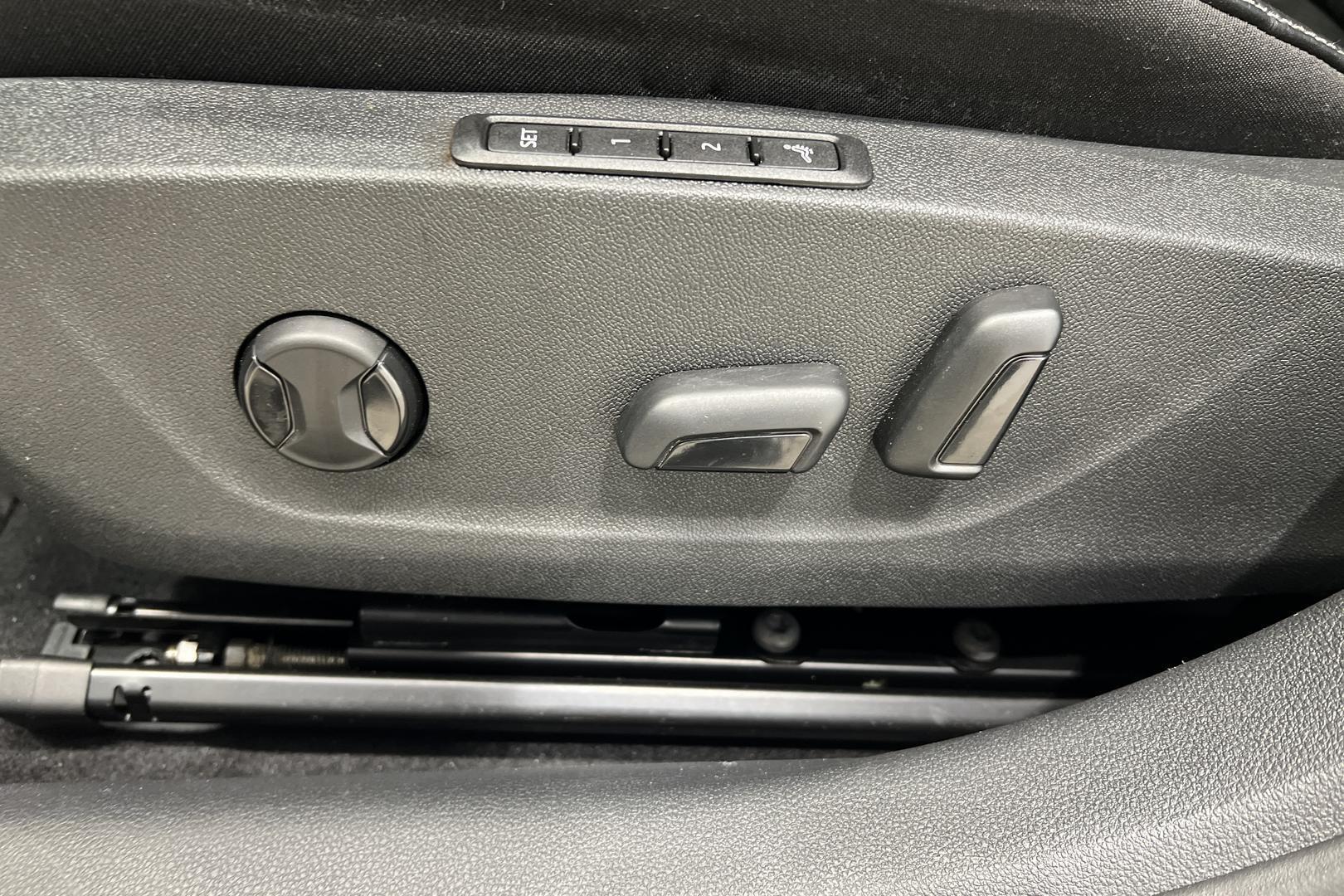 SKODA OCTAVIA 2023