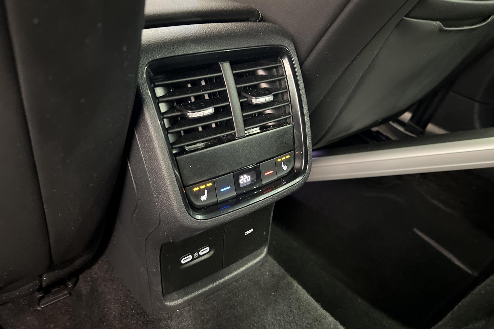 SKODA OCTAVIA 2023