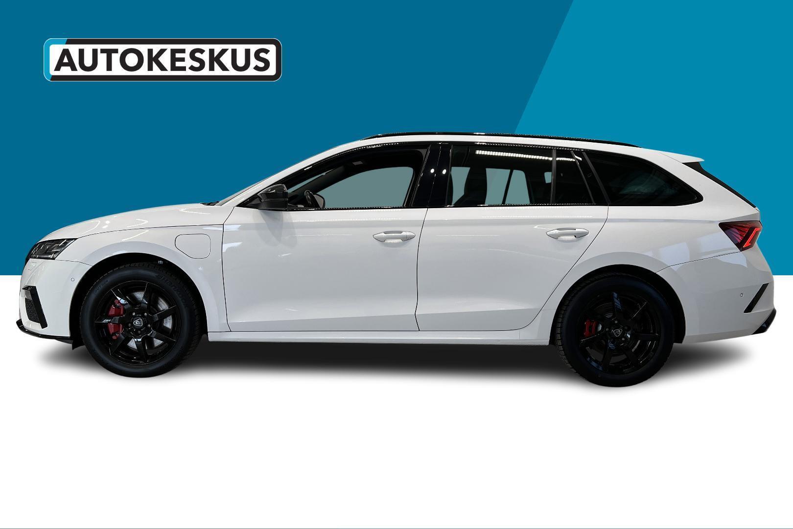 SKODA OCTAVIA 2023