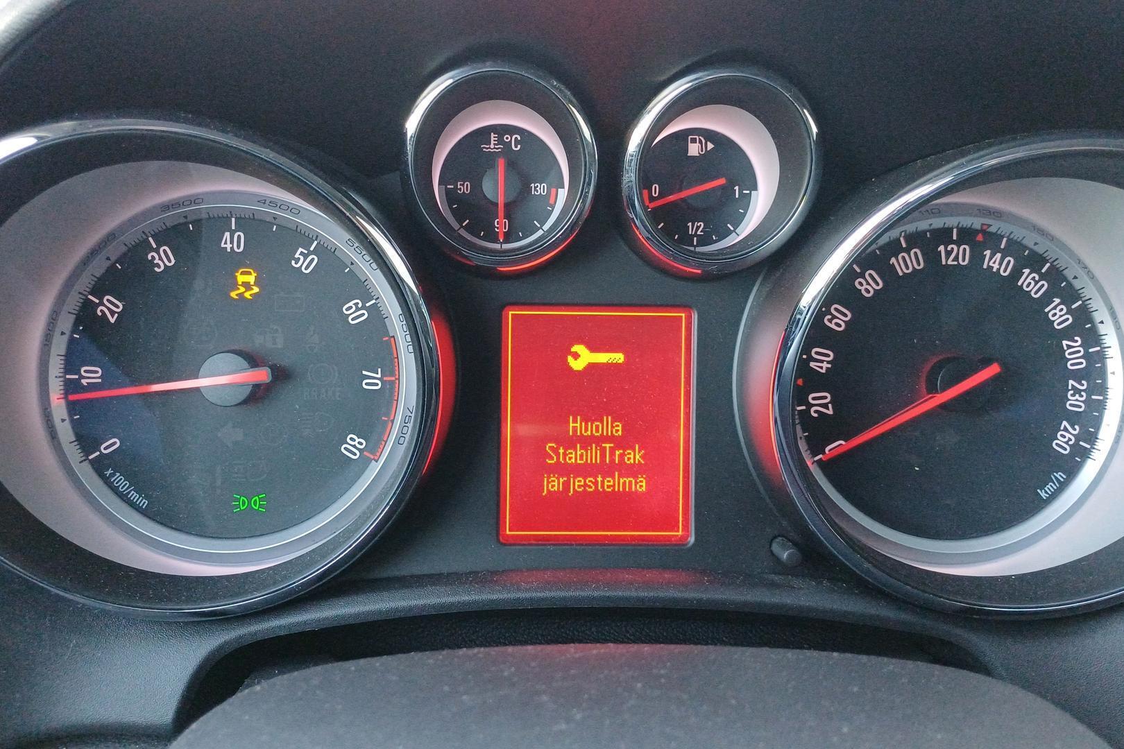 OPEL Astra 2011
