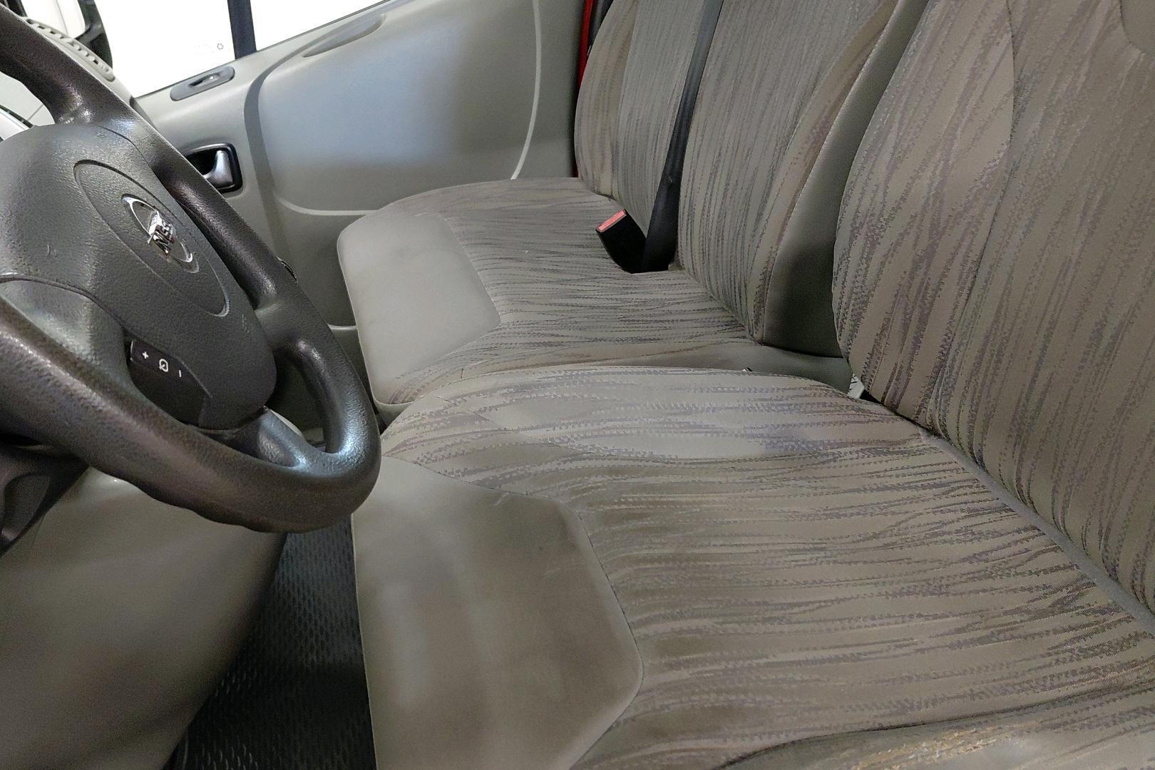 NISSAN Primastar 2011