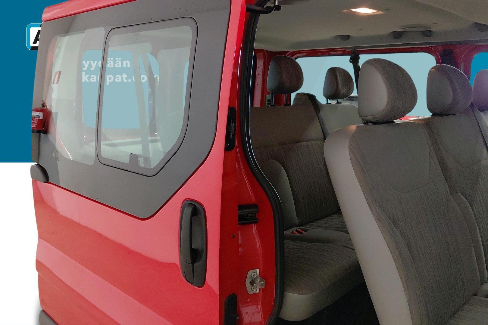 NISSAN Primastar 2011