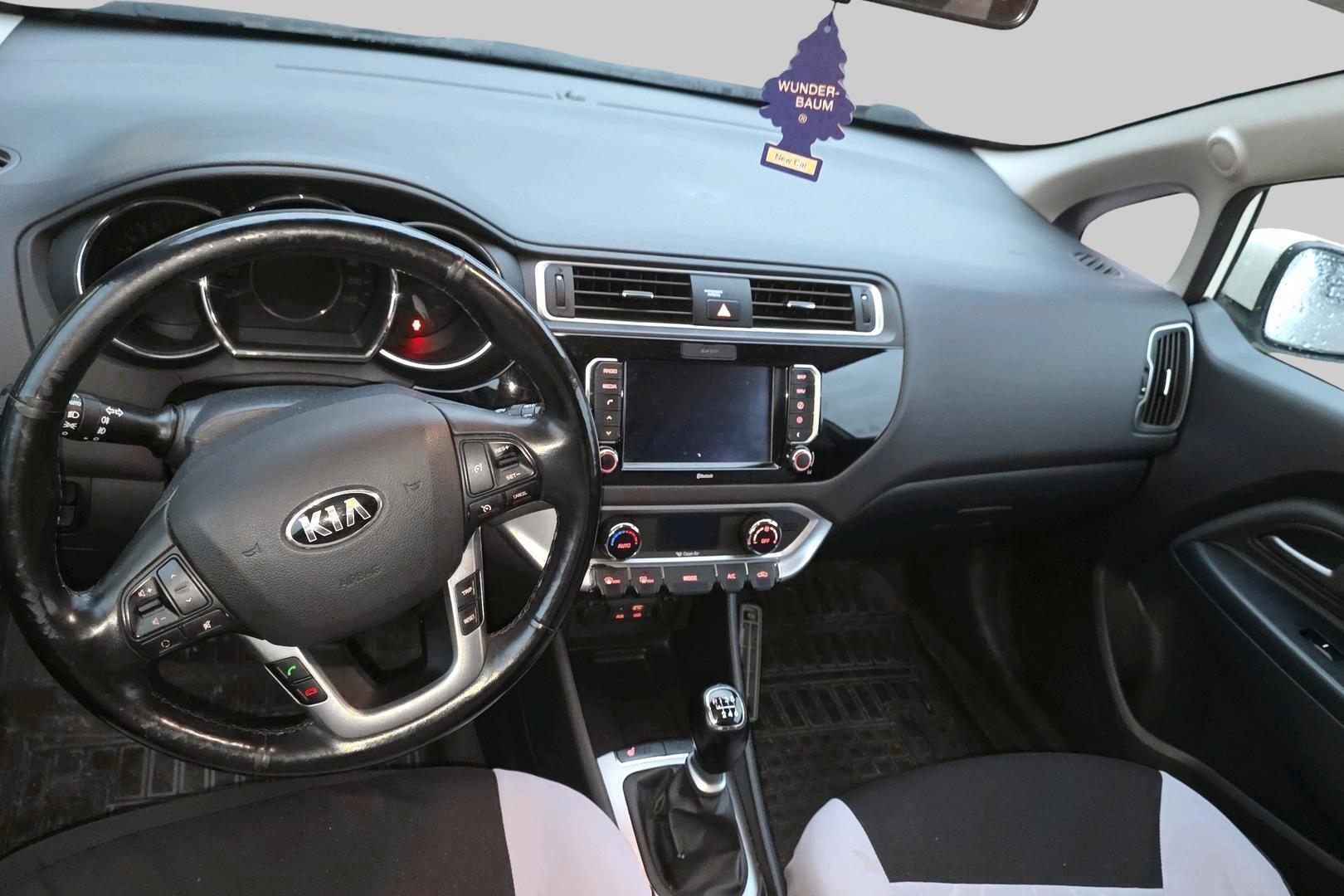 KIA Rio 2015