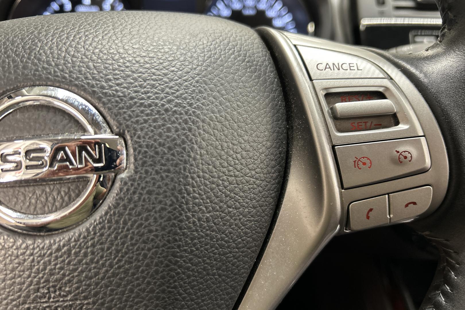 NISSAN Pulsar 2016