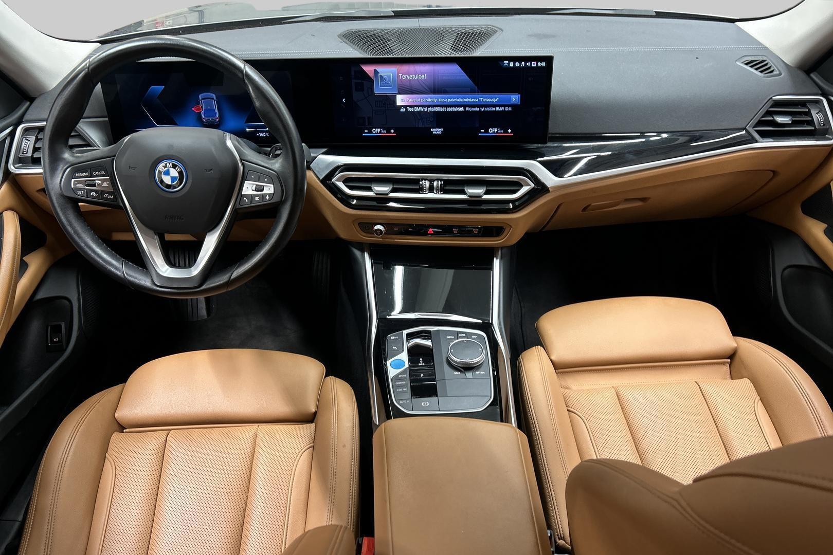 BMW i4 11