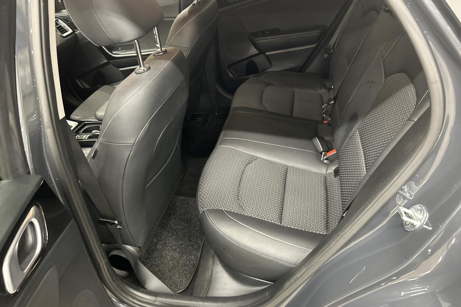 KIA XCeed 10